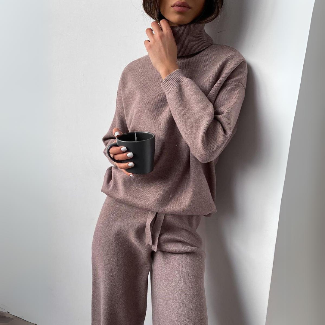 Karina – 2-Piece Set with Turtleneck & Wide-Leg Pants